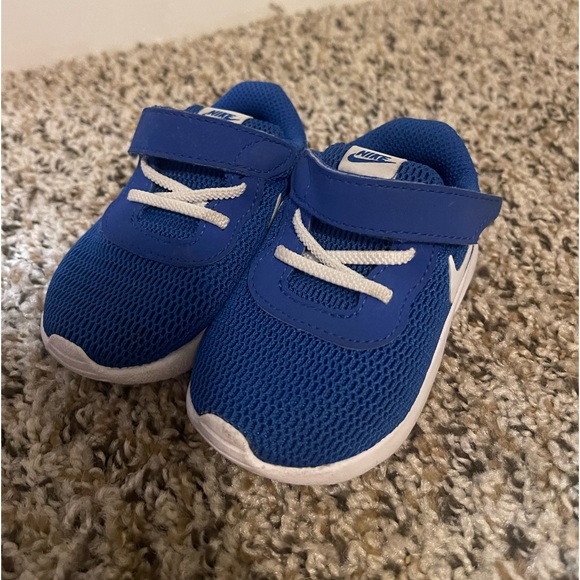 Blue Nike size 4C - Picture 2 of 5